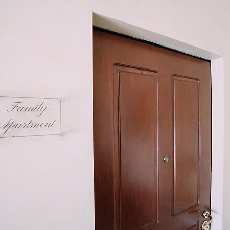 Family Apartment Vista Lago สเตรซา ภายนอก รูปภาพ