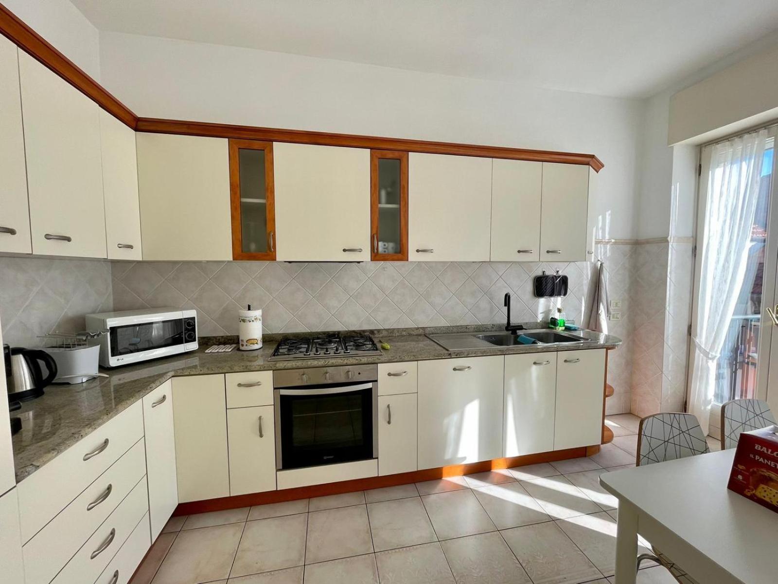 Family Apartment Vista Lago สเตรซา ภายนอก รูปภาพ