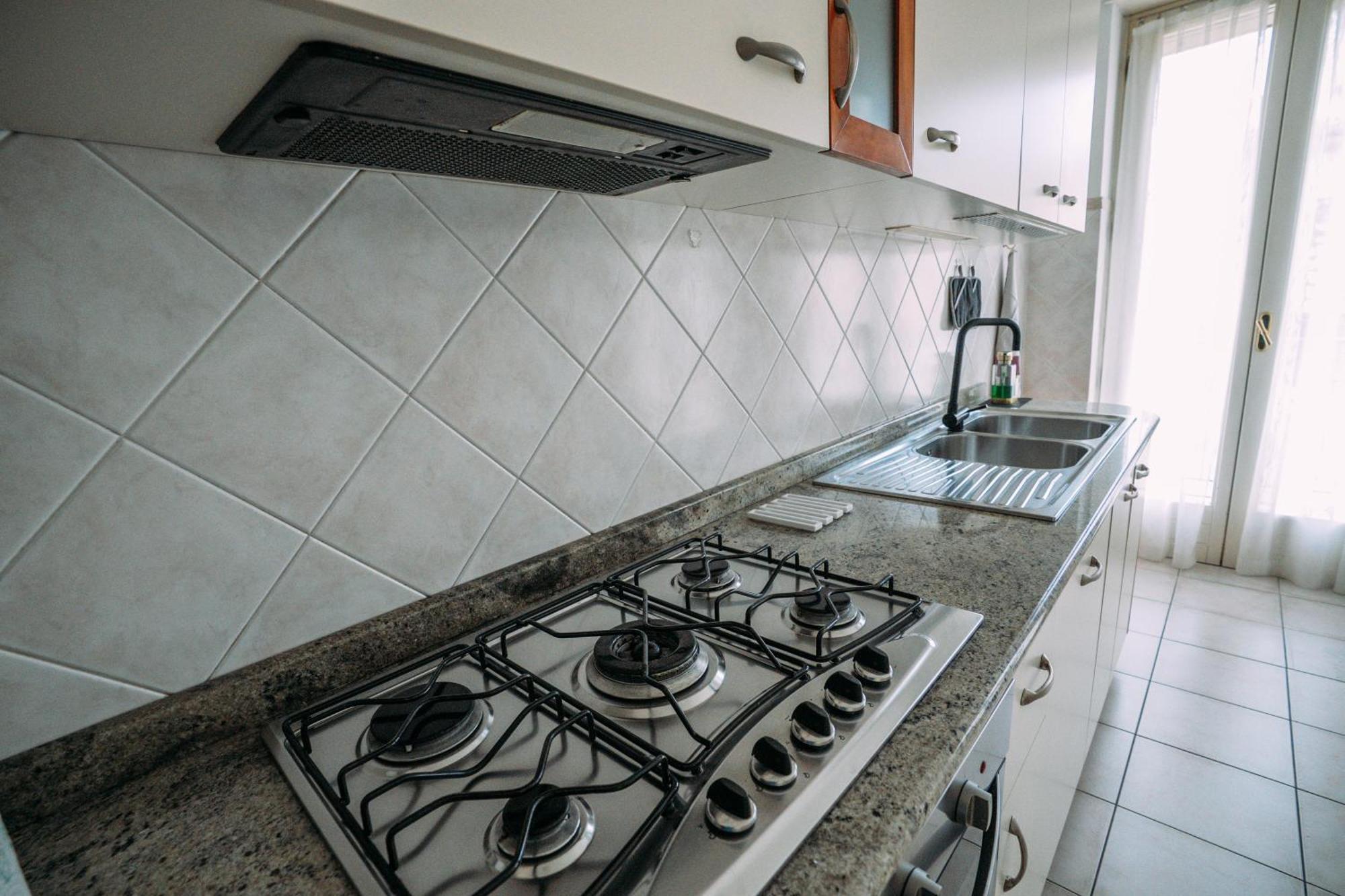 Family Apartment Vista Lago สเตรซา ภายนอก รูปภาพ